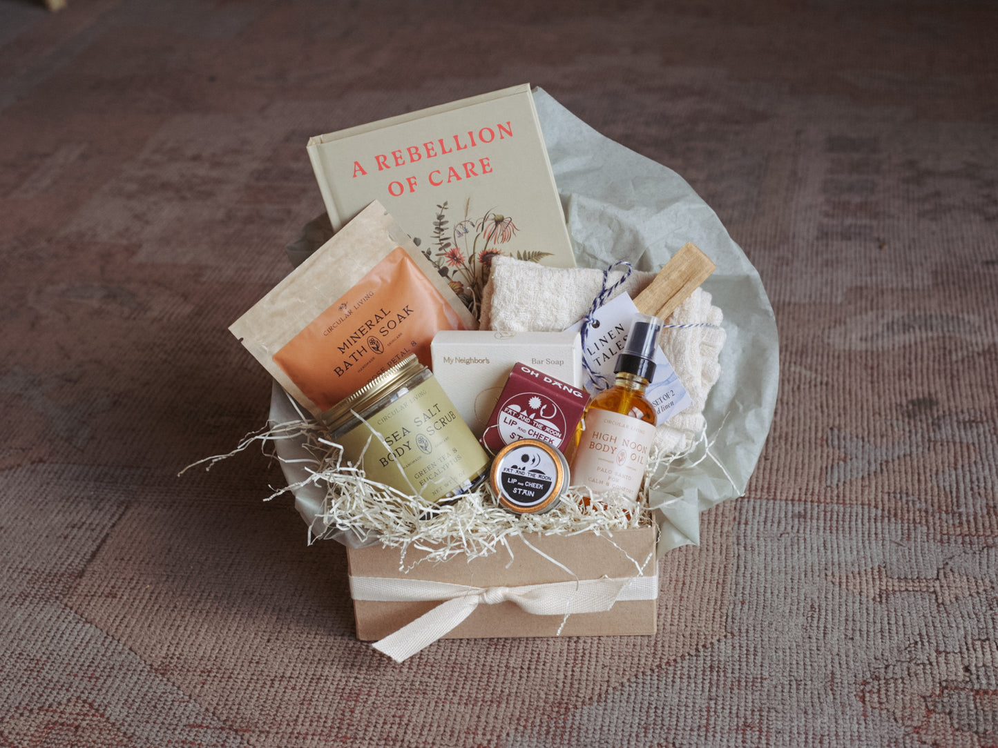 Curated Gift Basket, Gift Bundle, European, Candles, Linens