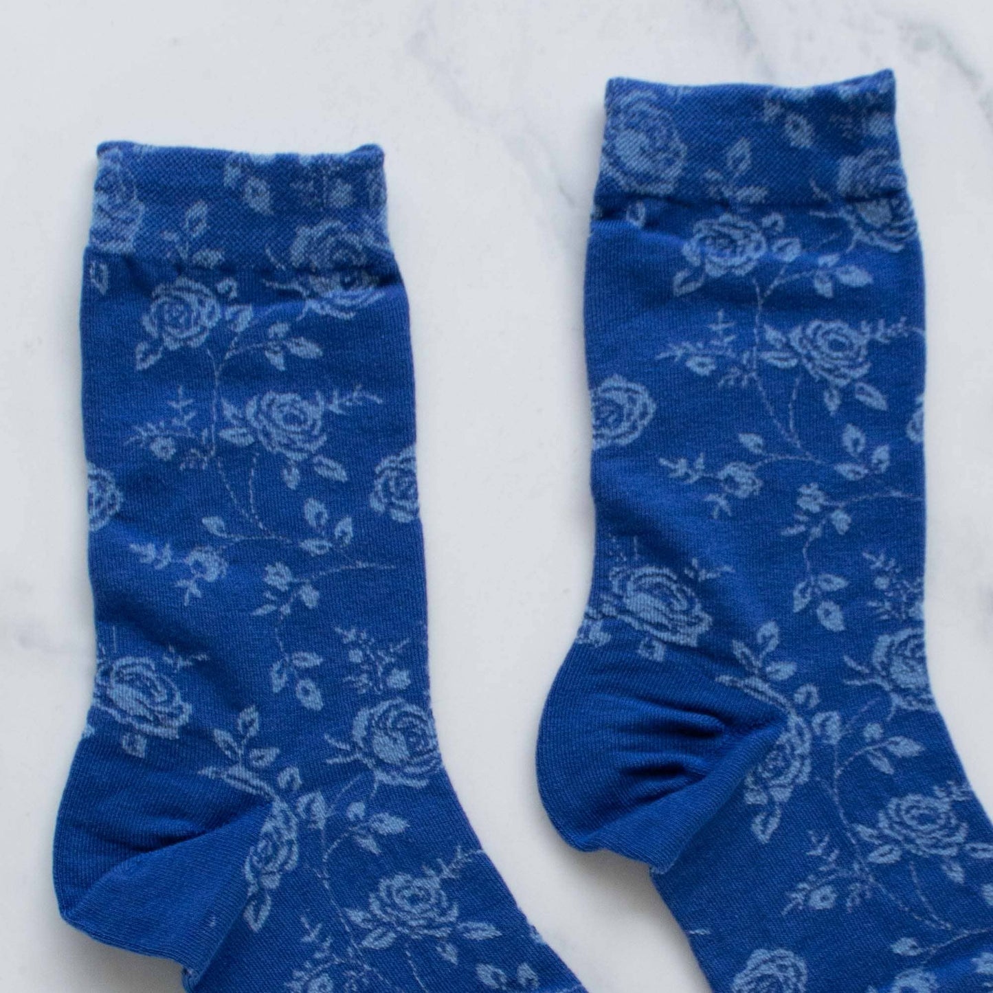 Antique Rose Garden Casual Socks