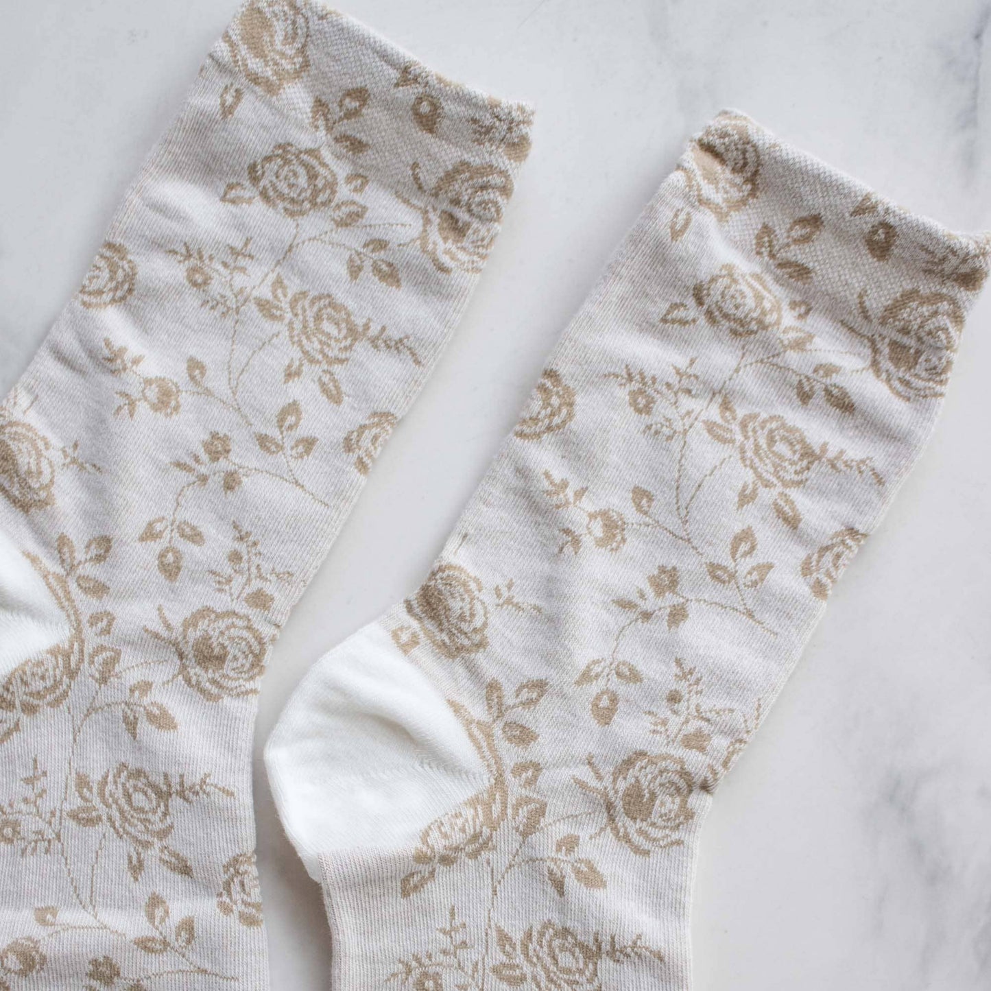 Antique Rose Garden Casual Socks